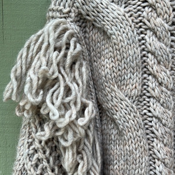 Universal Thread Ruffled Sweater - Picture 3 of 3